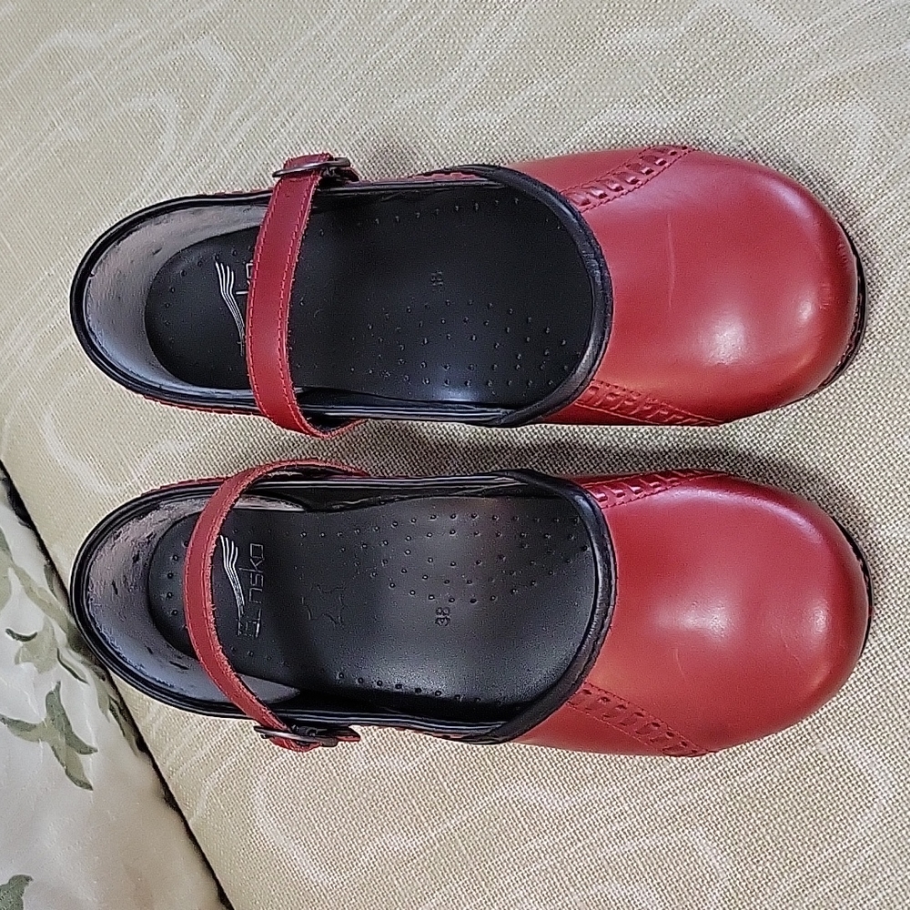 Dansko Mary Jane's Size 38